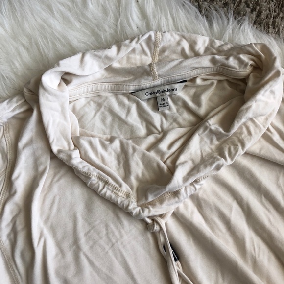 Calvin Klein cowl neck pullover - Picture 2 of 3